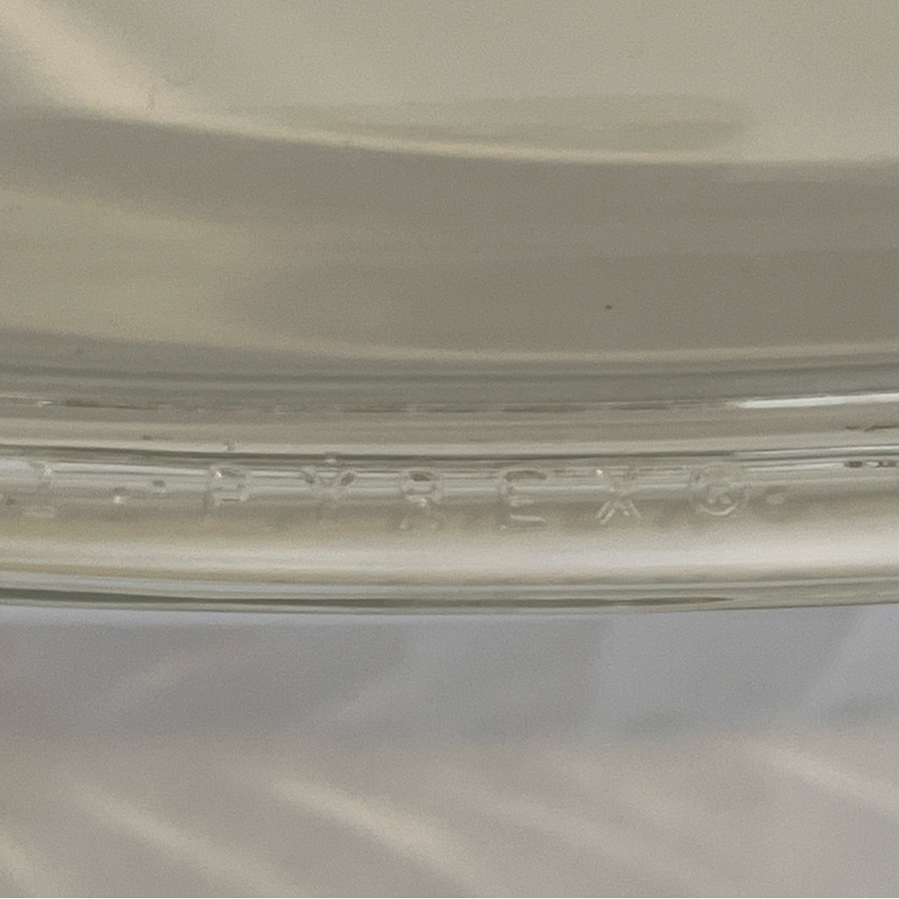 Corningware Oval Casserole Dish with Lid French White F-12-B 1.8 Liter - Picture 6 of 9